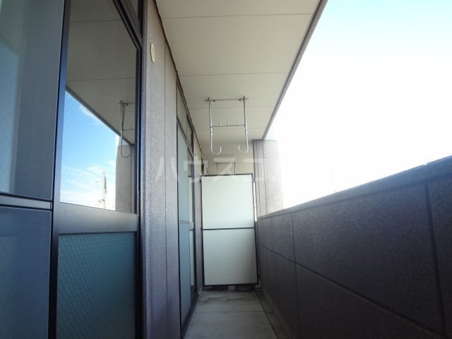 18/27 バルコニー