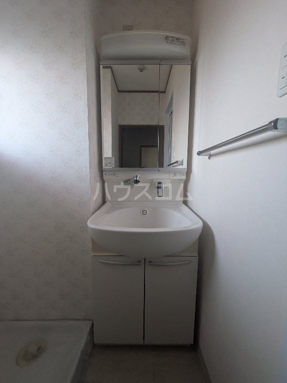 17/30 洗面