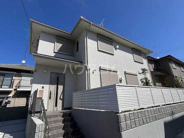 2/4 外観