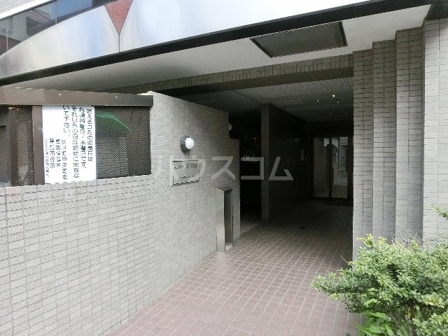 16/26 エントランス