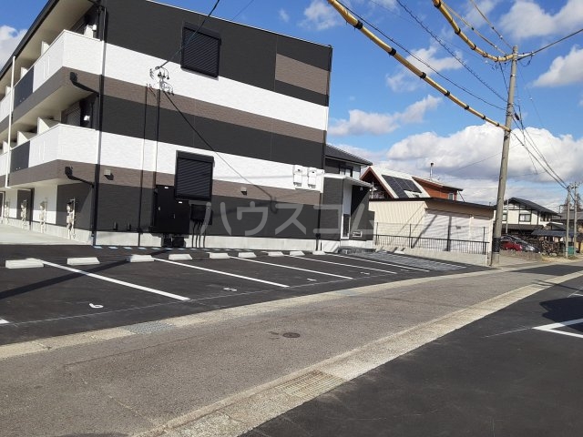 20/24 駐車場