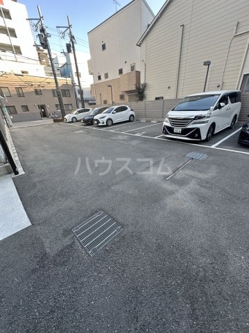 20/29 駐車場