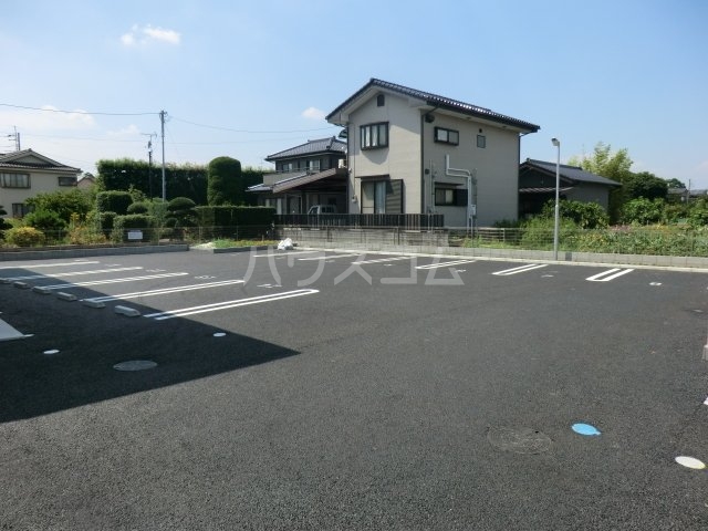22/30 駐車場