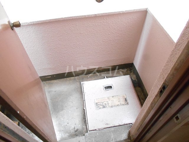 19/30 バルコニー