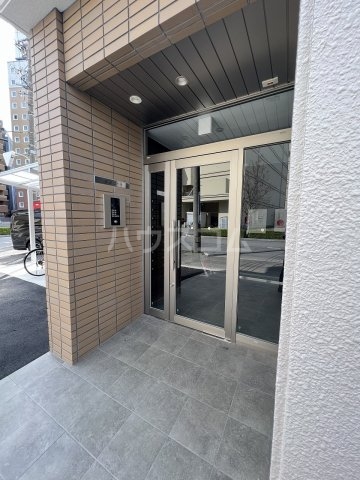 26/30 エントランス