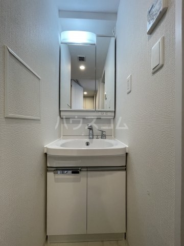 13/30 洗面
