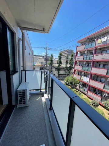 18/28 バルコニー