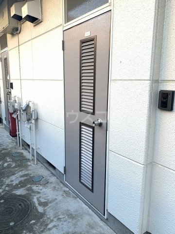 21/30 エントランス