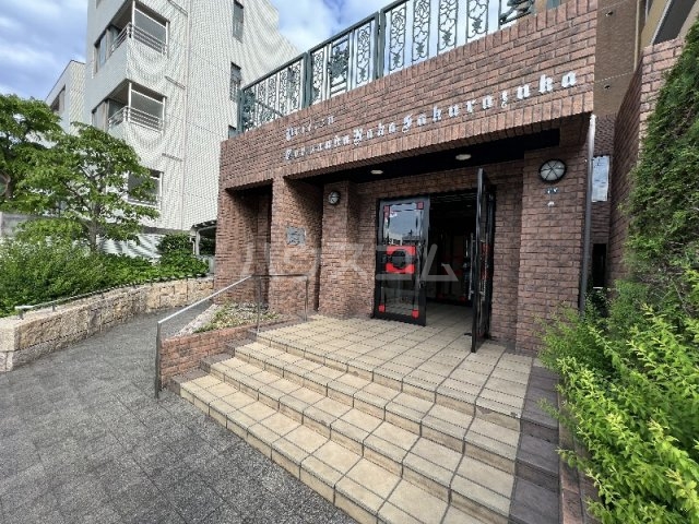 2/8 エントランス