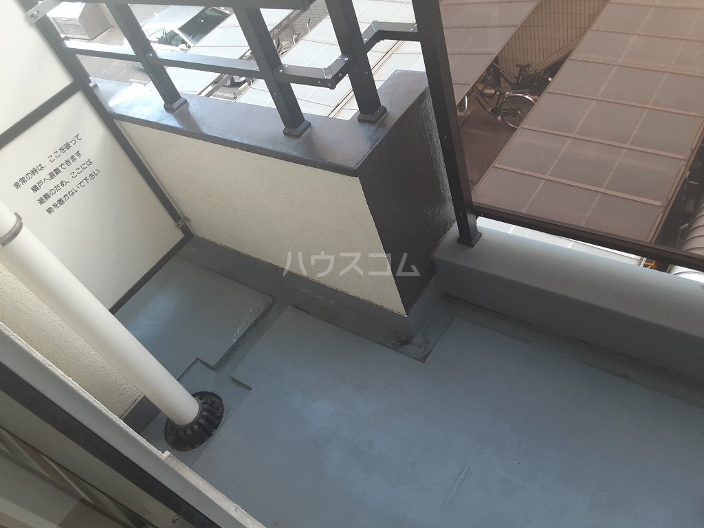 23/30 バルコニー