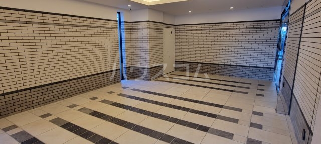 29/30 エントランス