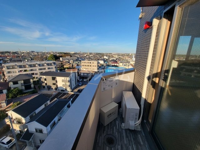 23/30 バルコニー