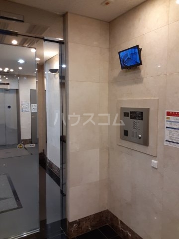 2/2 エントランス