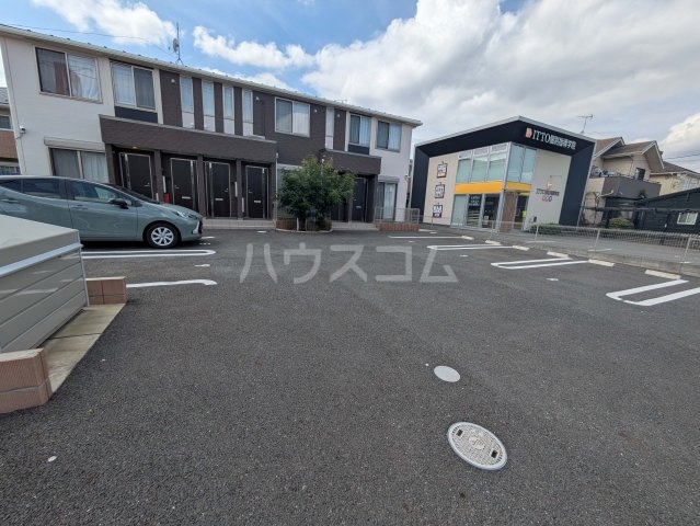28/30 駐車場