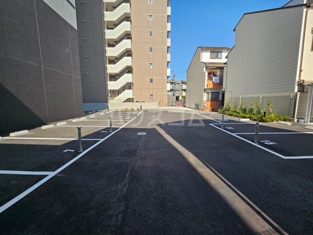 17/28 駐車場