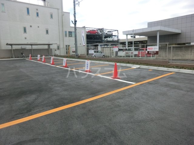 22/28 駐車場
