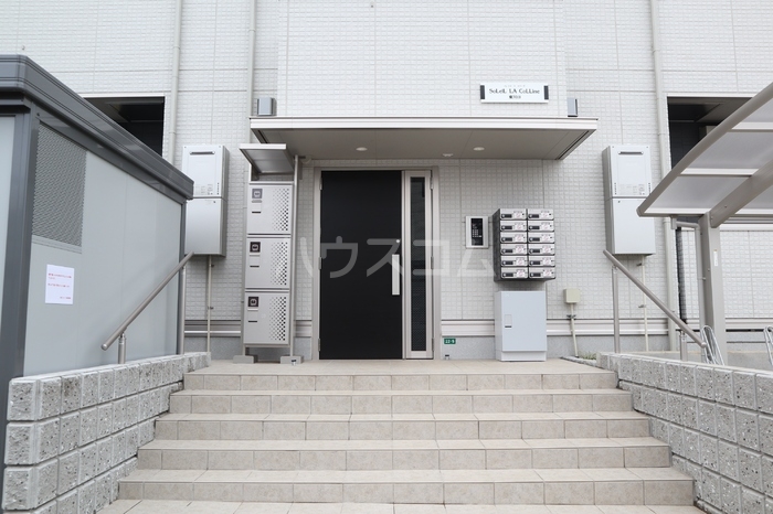 14/23 エントランス