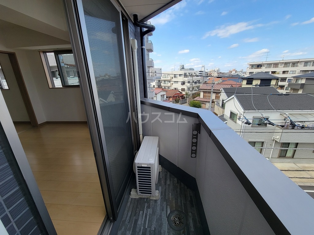 20/30 バルコニー