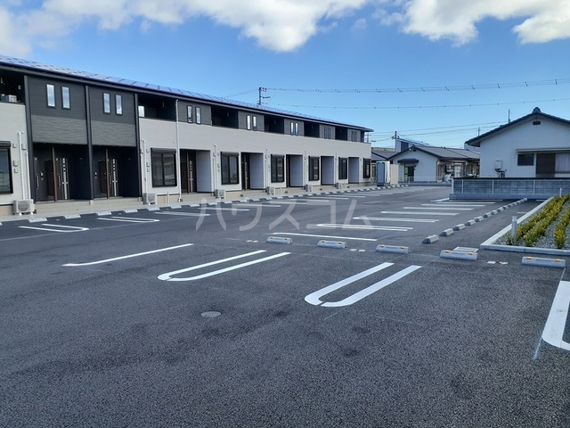 14/20 駐車場