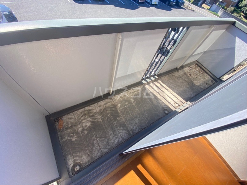 20/28 バルコニー