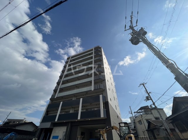 14/19 エントランス