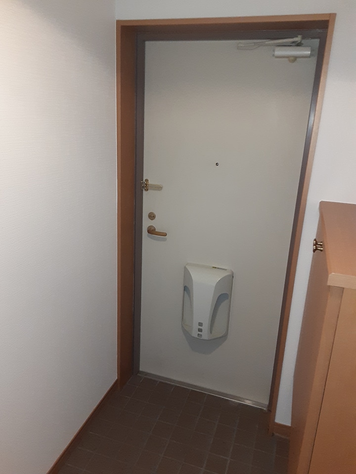 13/30 玄関