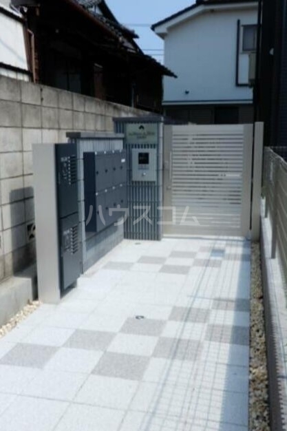 2/8 エントランス