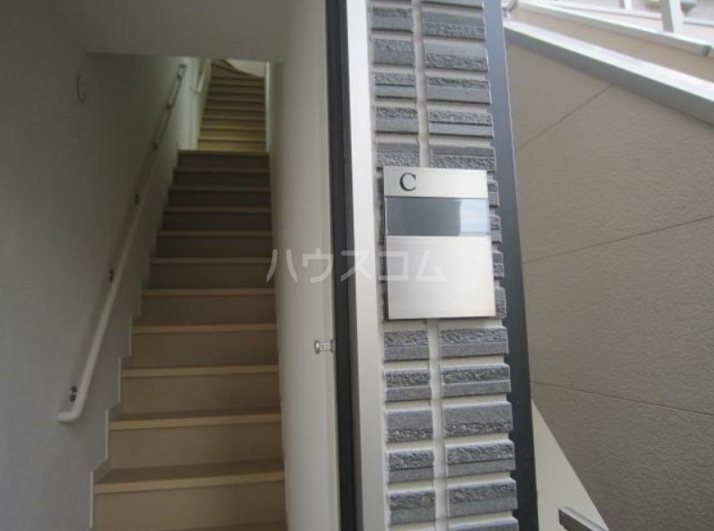 3/4 エントランス