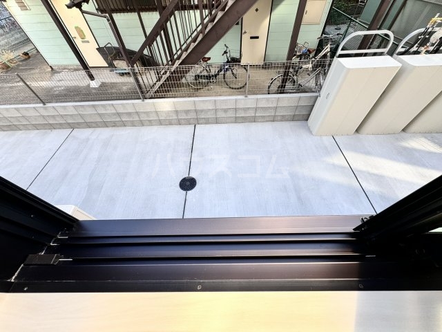 18/30 バルコニー