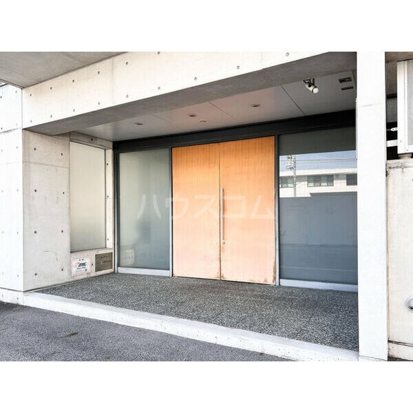 14/21 エントランス