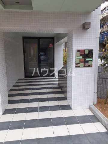 19/21 エントランス