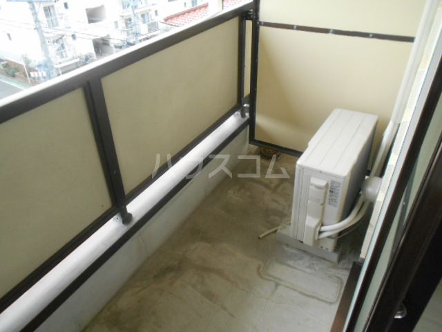 21/30 バルコニー