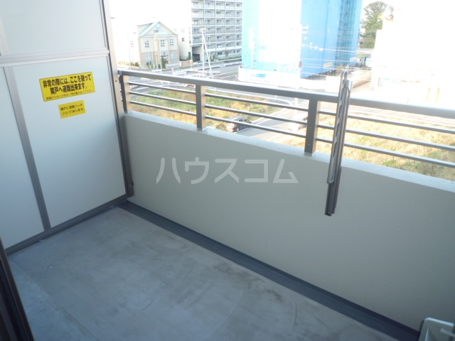 16/27 バルコニー