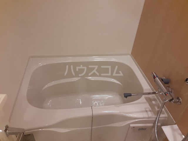 14/30 浴室