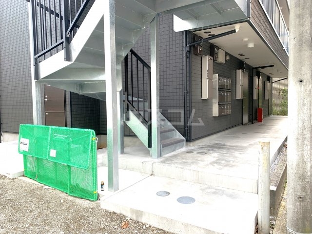 21/27 エントランス