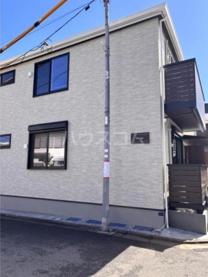 23/30 エントランス