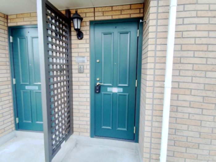 19/23 エントランス