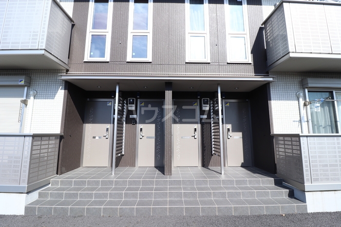 18/24 エントランス