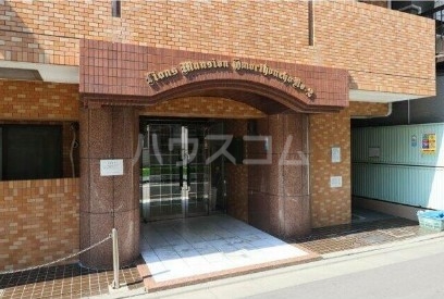 23/25 エントランス