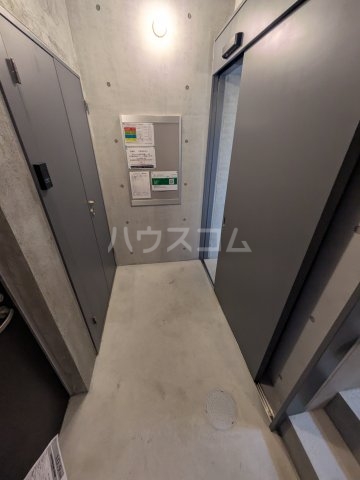 2/3 エントランス
