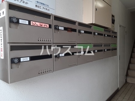 13/23 エントランス