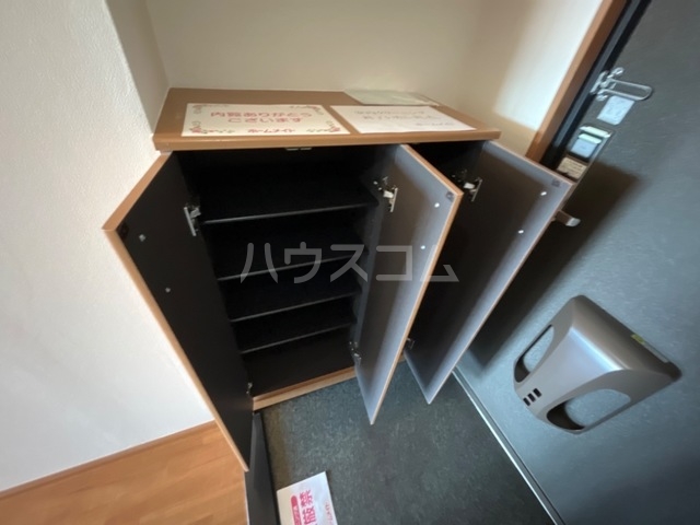 14/30 玄関