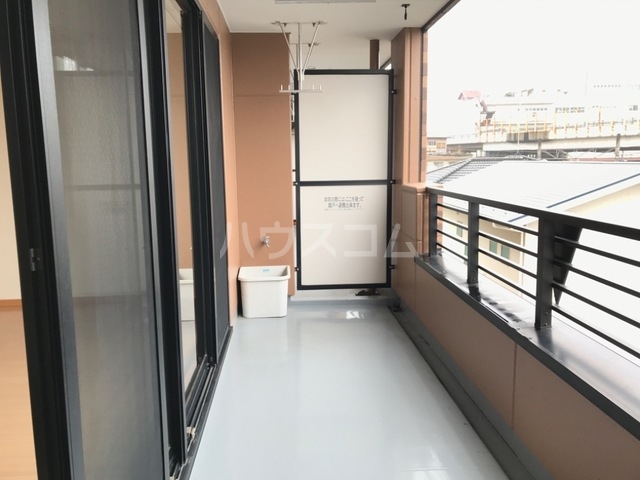 21/25 バルコニー