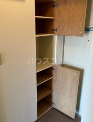 24/25 エントランス