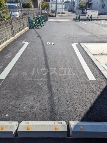 23/29 駐車場