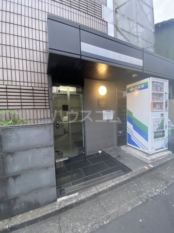 3/7 エントランス