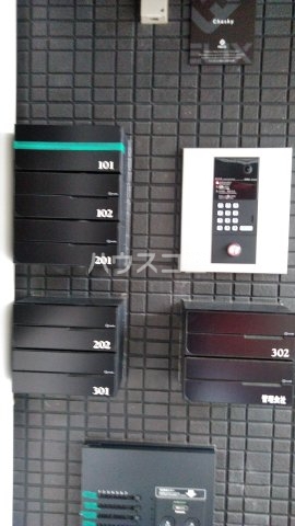 26/30 エントランス