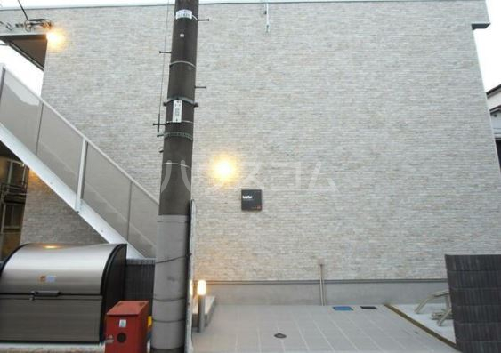 15/25 エントランス