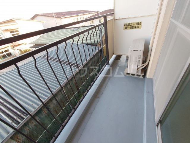 16/27 バルコニー