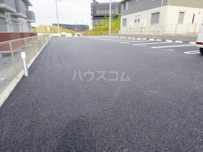 18/19 駐車場